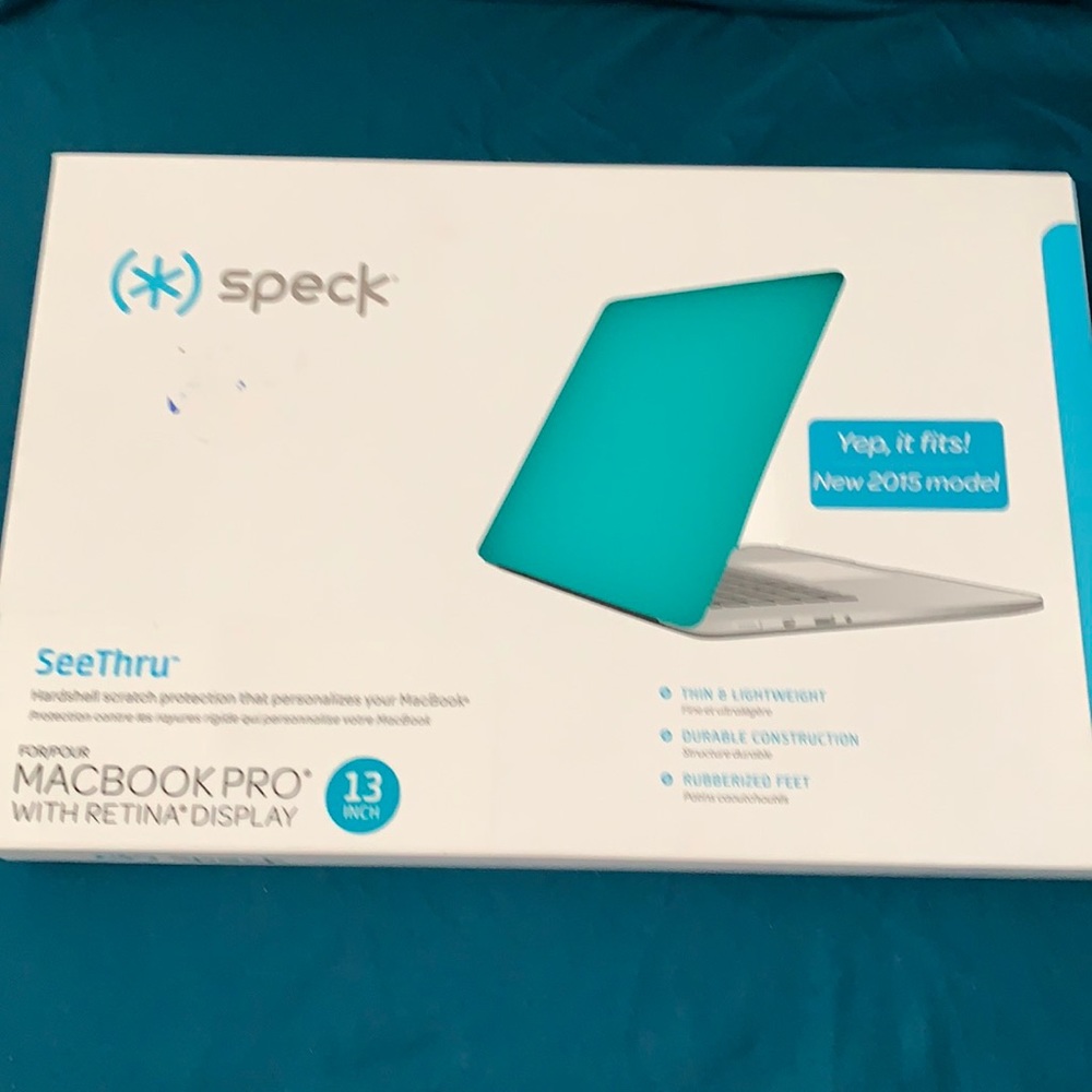 Speck MacBook Pro 13” hard shell case